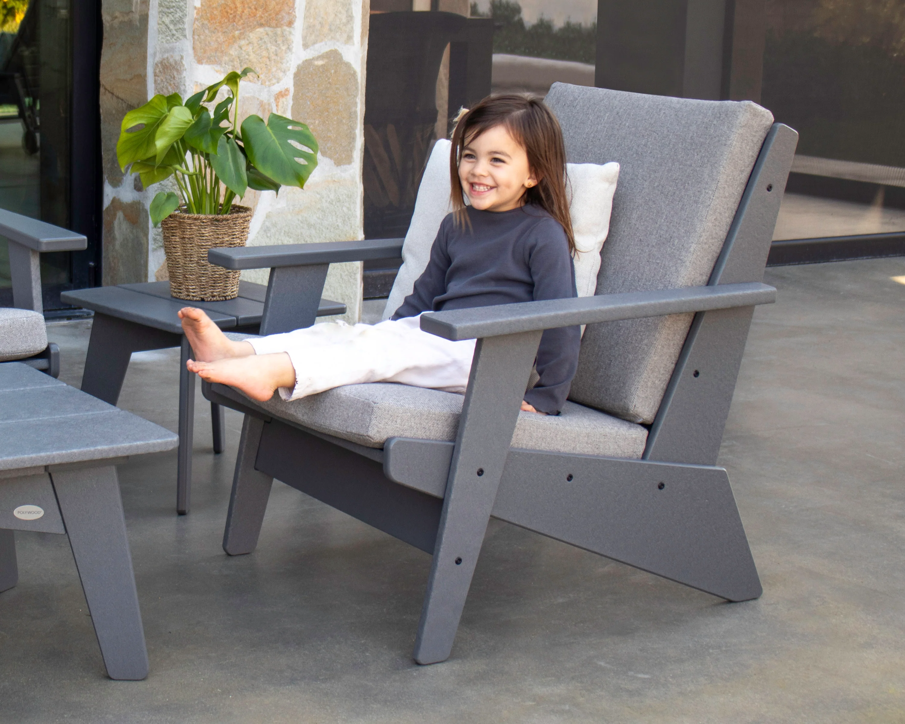 Riviera Modern Lounge Chair - Image 2